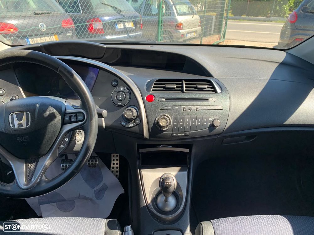 Honda Civic 1.4 i-VTEC Elegance - 12