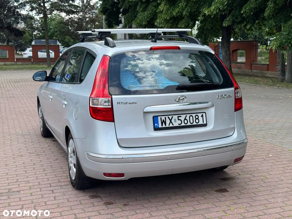 Hyundai i30 1.6 Comfort - 12