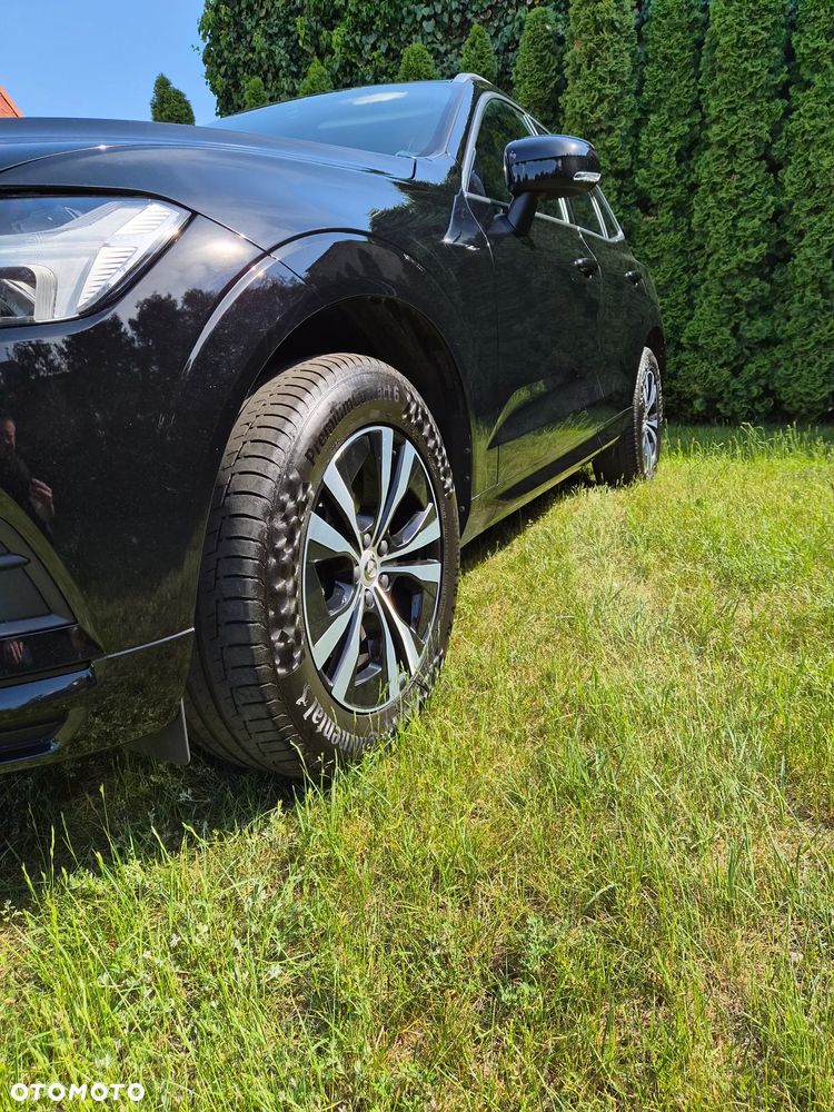 Volvo XC 60 D4 AWD Momentum Pro - 27