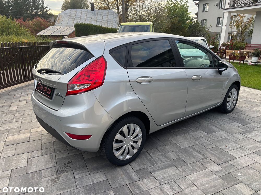 Ford Fiesta 1.25 Champions Edition - 26