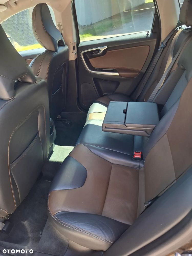 Volvo XC 60 D4 AWD Summum - 13