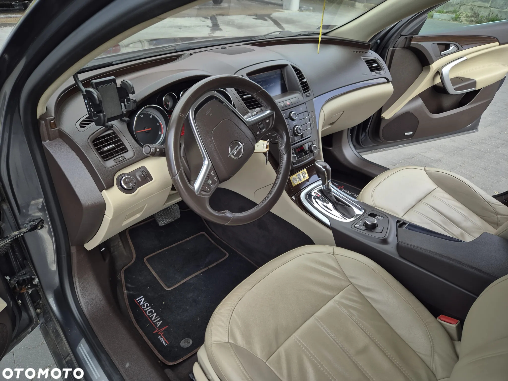 Opel Insignia 2.0 CDTI automatik Design Edition - 11