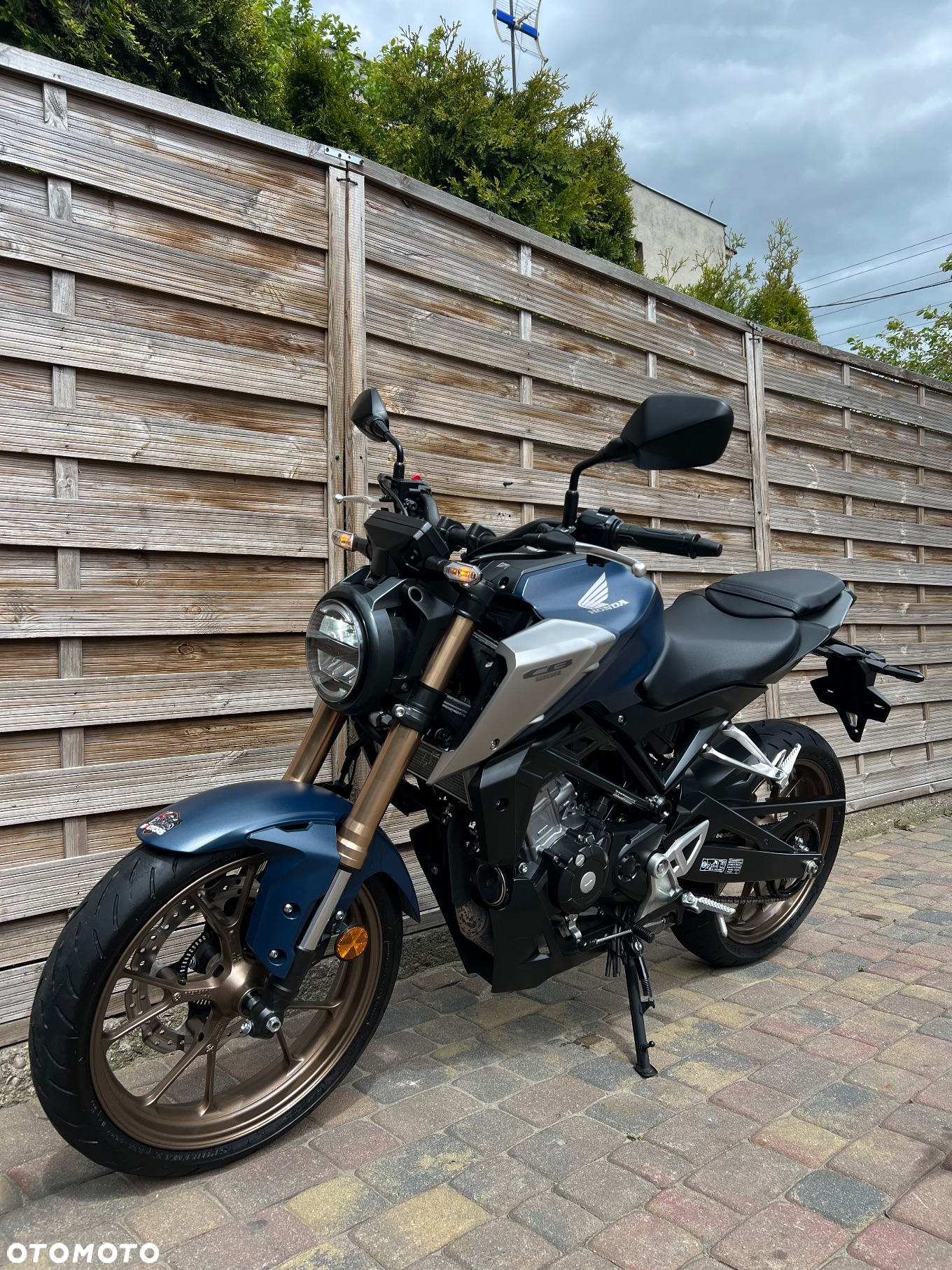 Honda CB - 4