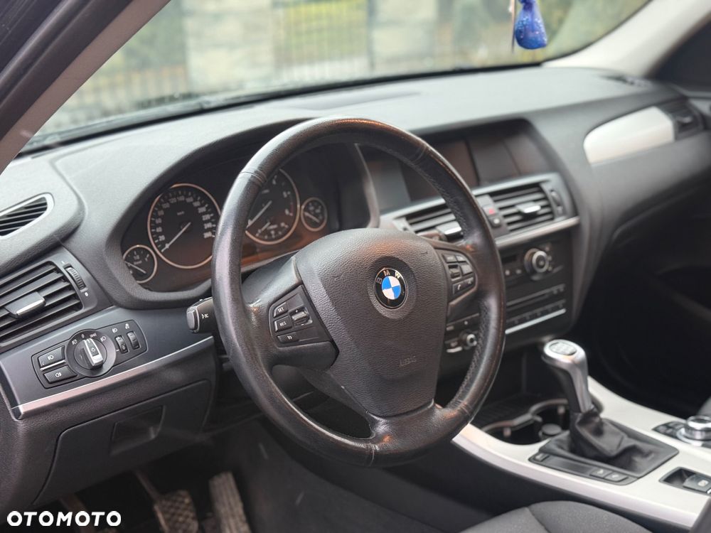 BMW X3 2.0d - 9
