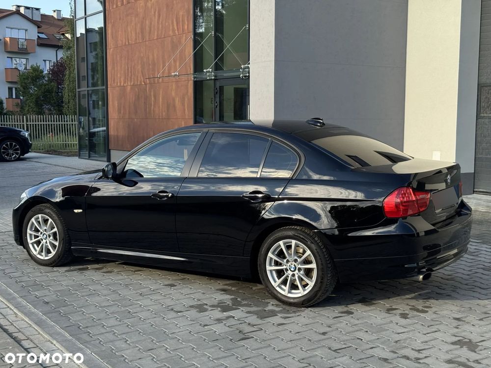 BMW Seria 3 320i - 3