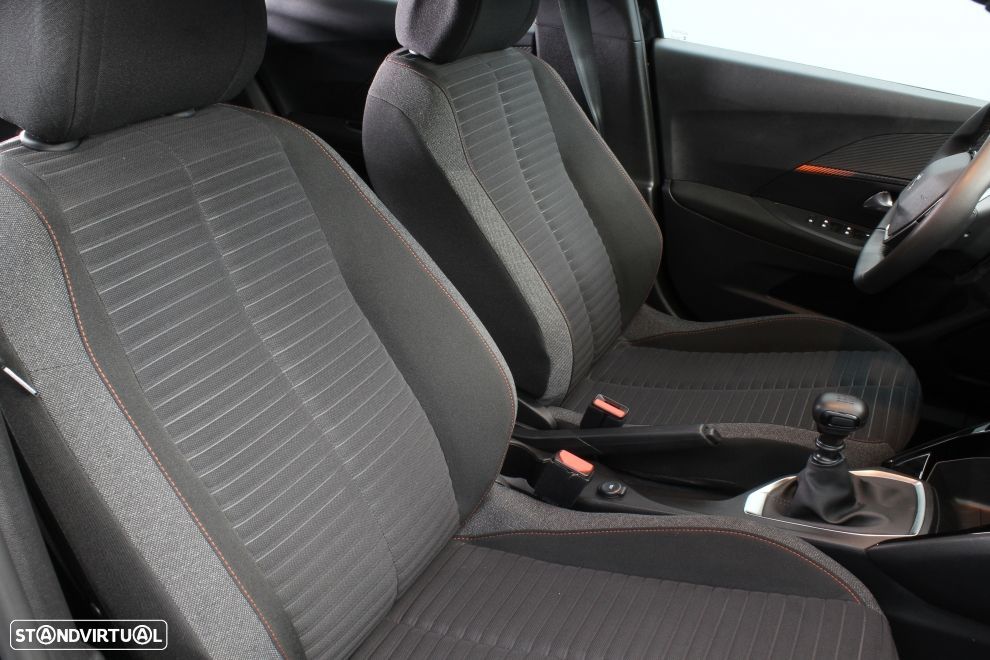 Peugeot 2008 1.2 PureTech Active Pack - 18