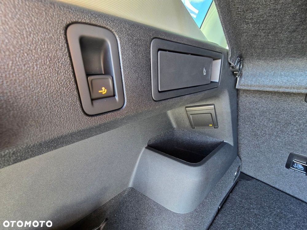Volkswagen Tiguan 2.0 TDI Elegance DSG - 11
