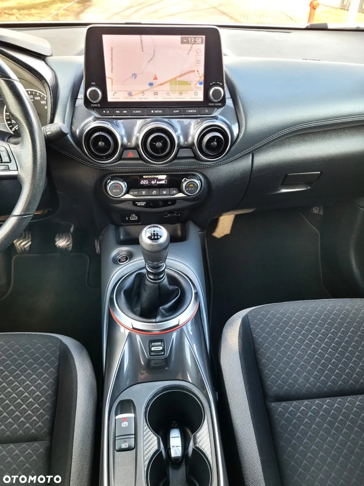 Nissan Juke 1.0 DIG-T N-Connecta - 25