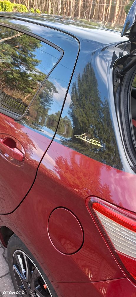 Toyota Yaris Hybrid 100 Selection Passion - 9