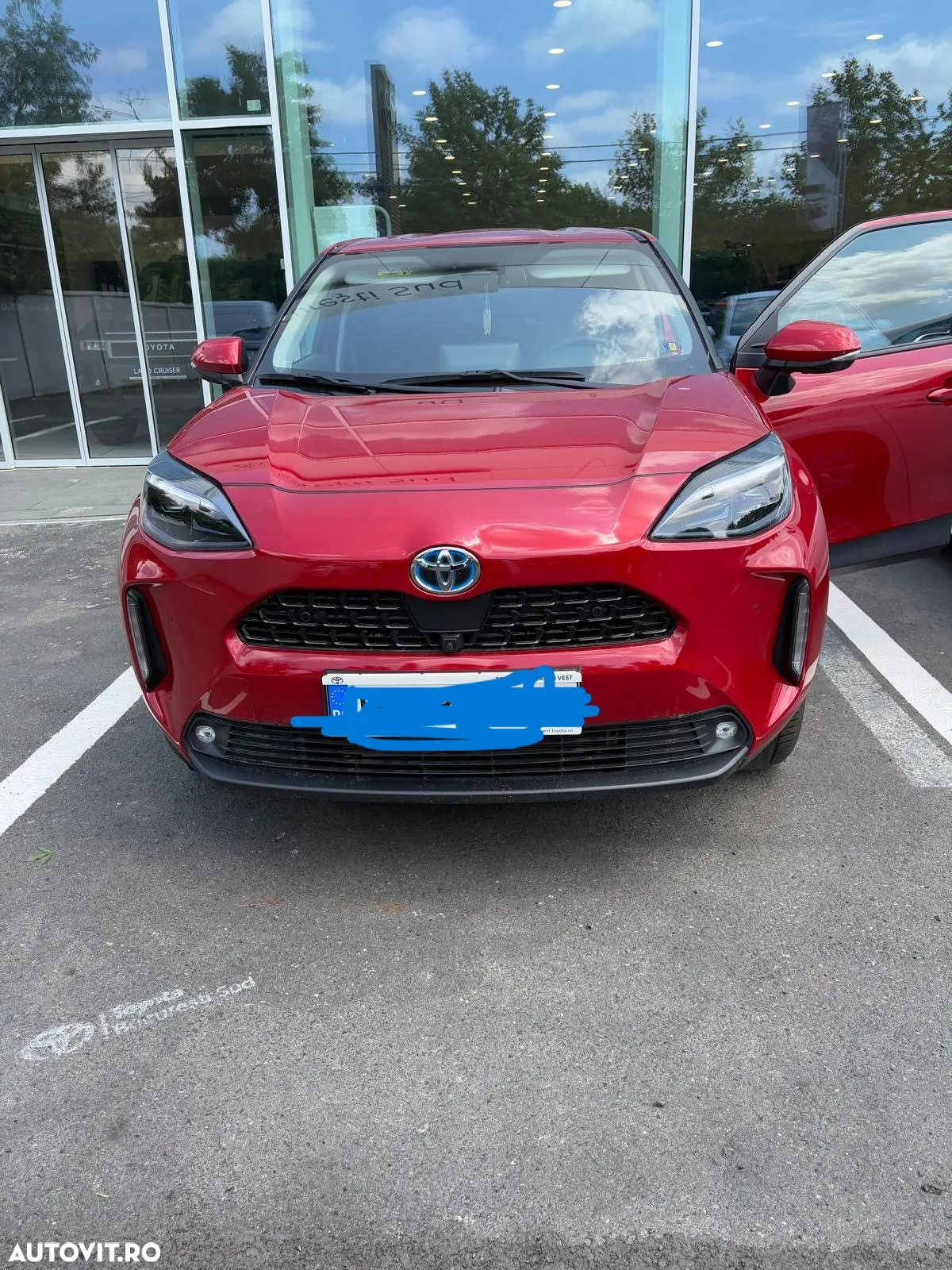 Toyota Yaris Cross 1.5 VVT-i HSD 4x4 Exclusive Elegant - 2
