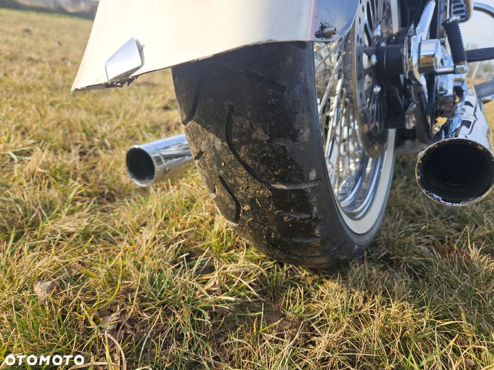 Harley-Davidson Softail Deluxe - 18