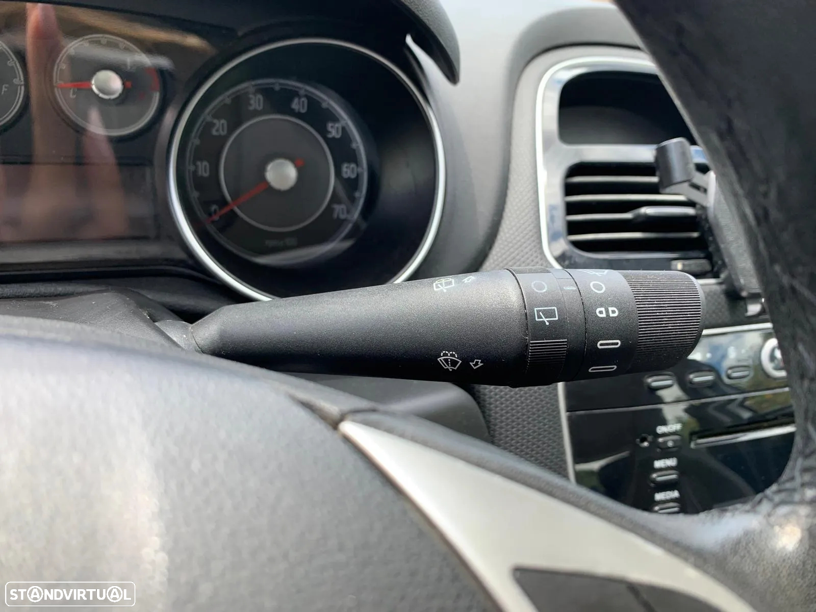 Fiat Punto 1.3 M-Jet Lounge S&S - 22