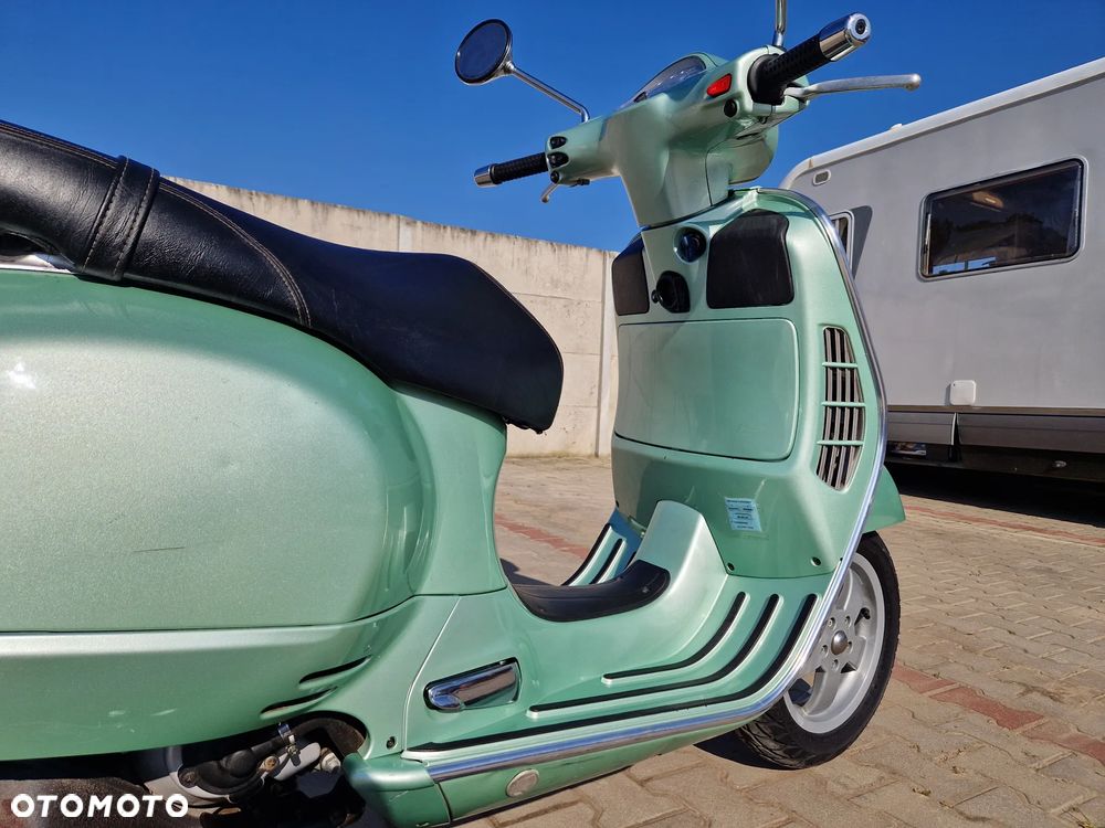 Piaggio Vespa - 28