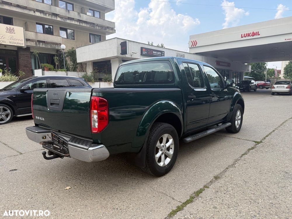 Nissan Navara 2.5 dCi DPF 4X4 Double Cab LE - 6