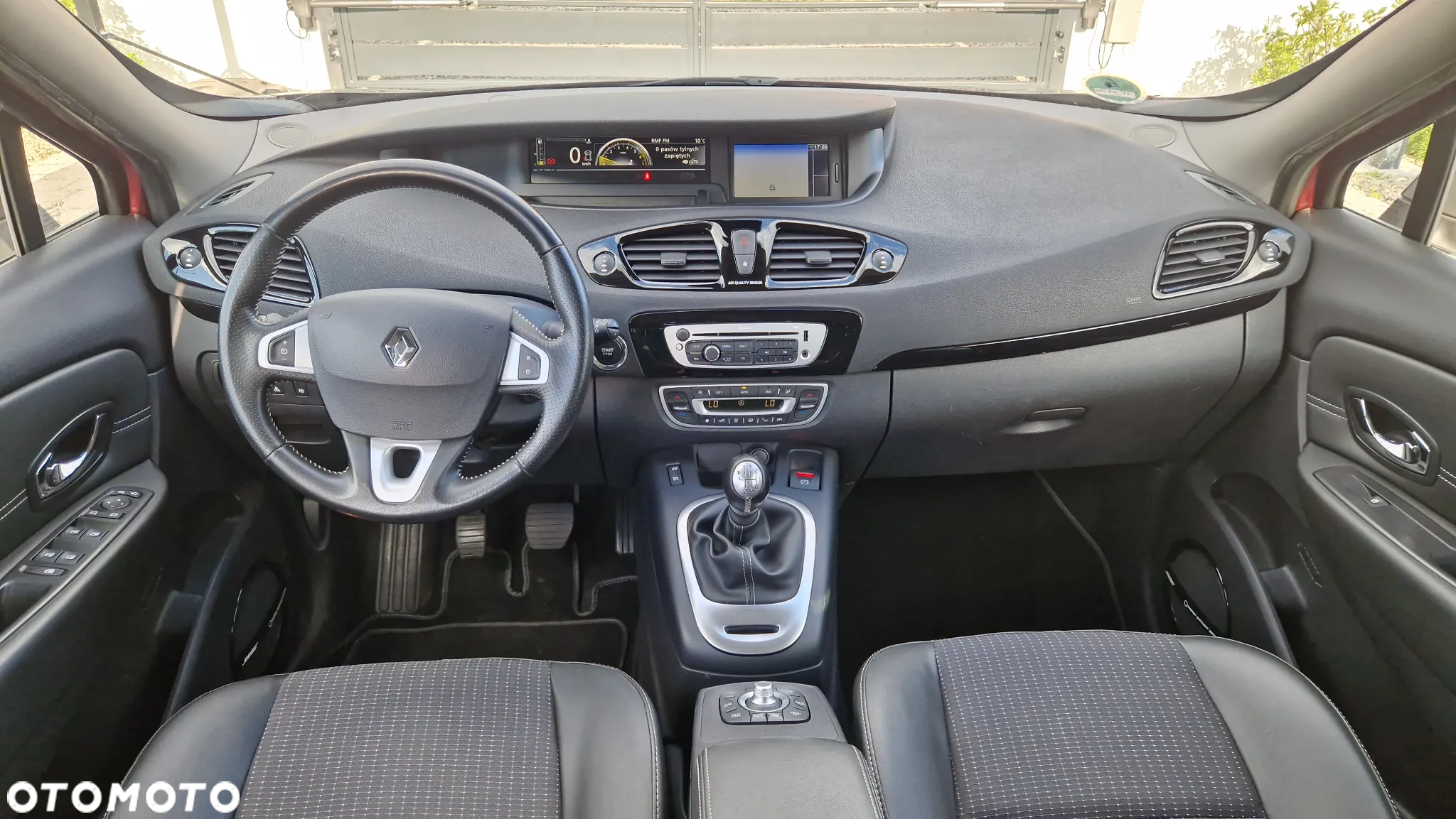 Renault Scenic ENERGY TCe 115 Bose Edition - 6