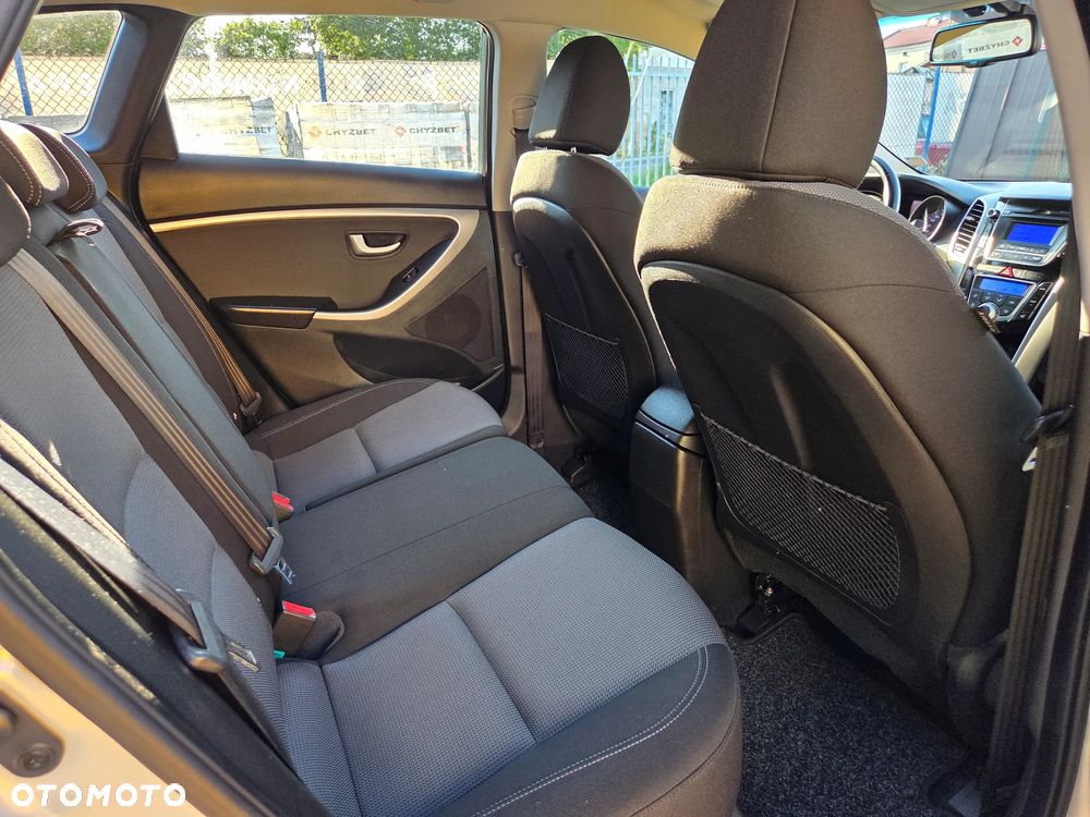 Hyundai i30 1.6 Premium - 18