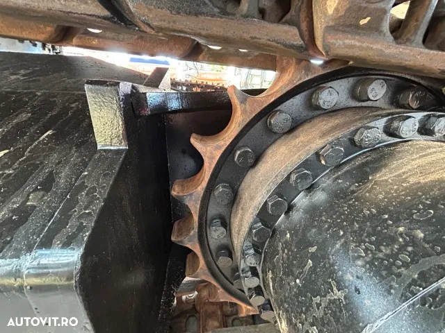 Hitachi ZX 250LCN-6 - 21