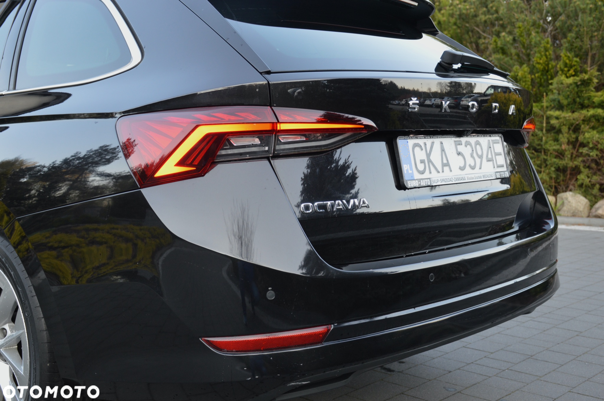 Skoda Octavia 2.0 TDI Business DSG - 38