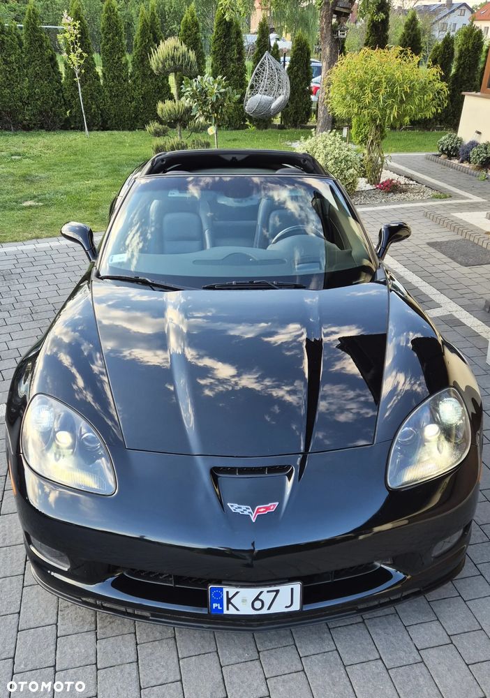 Chevrolet Corvette - 35