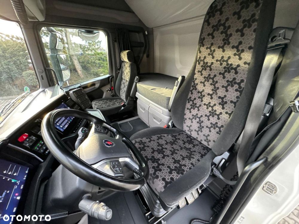Scania R 460 A4x2NA - 23