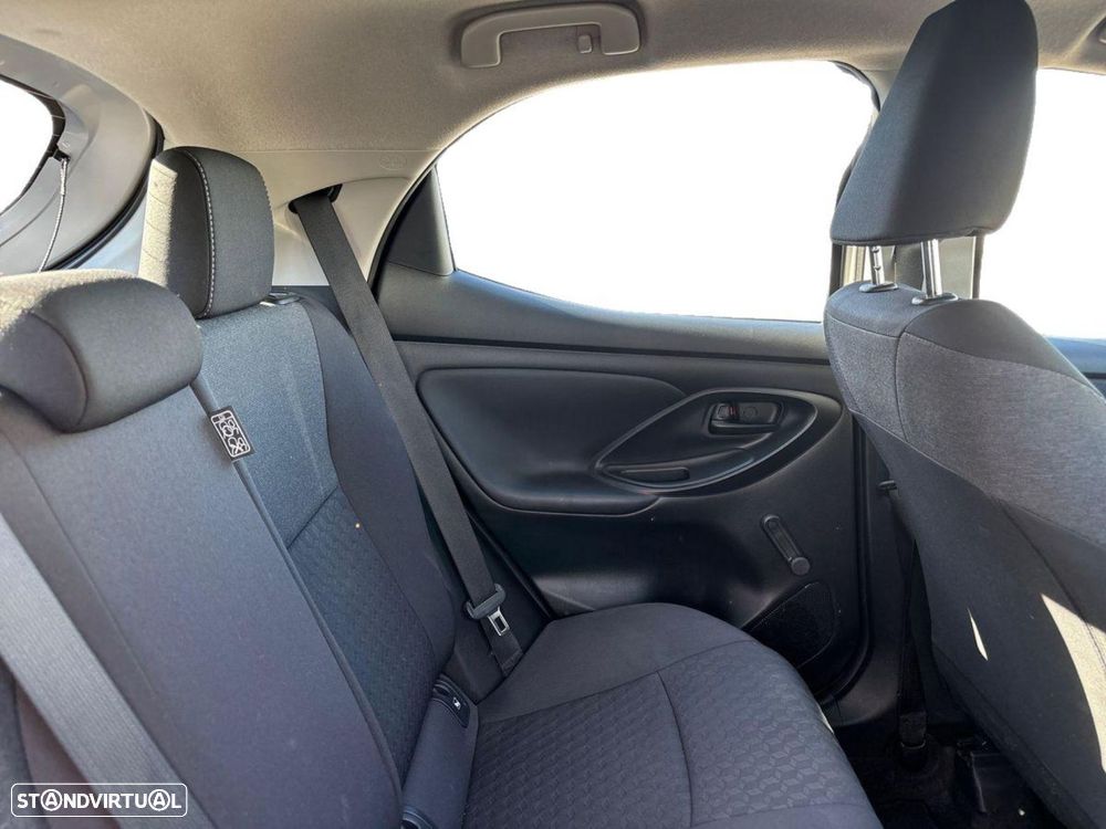 Toyota Yaris - 7