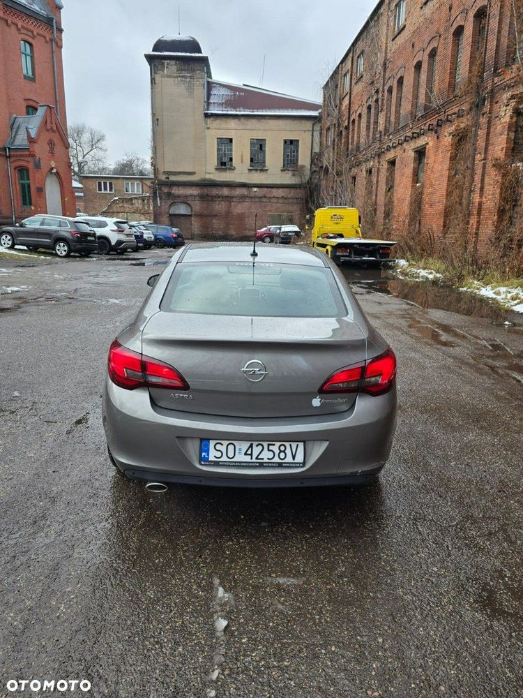 Opel Astra - 11