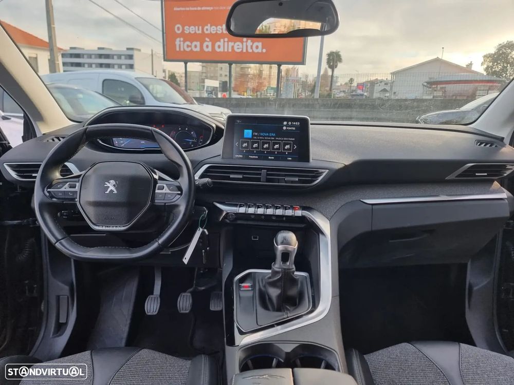 Peugeot 5008 - 11