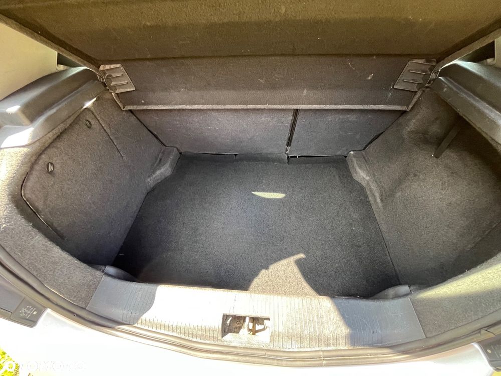 Opel Astra 1.6 Cosmo - 33