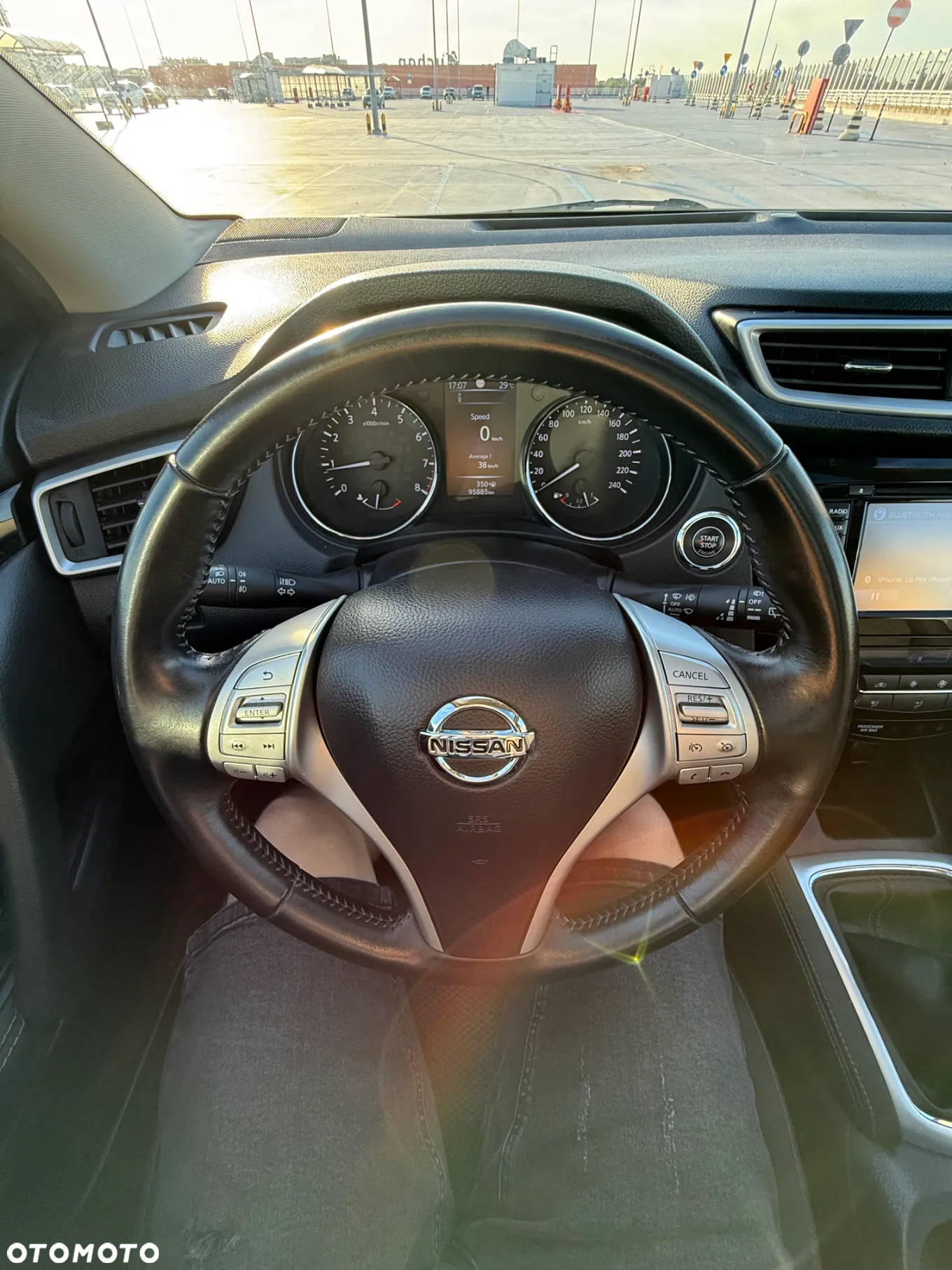 Nissan Qashqai 1.2 DIG-T N-Connecta - 29
