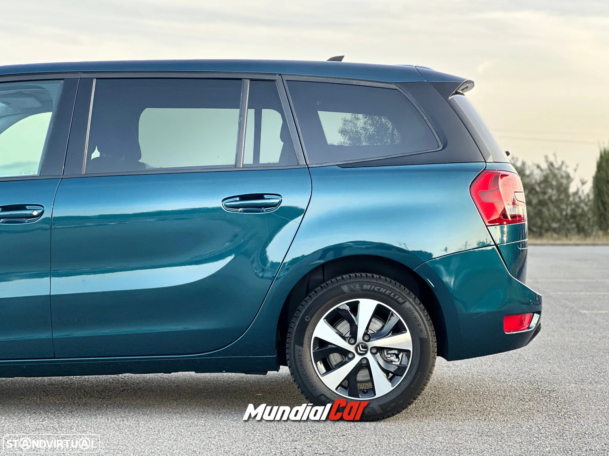Citroën C4 Spacetourer BlueHDi 130 Stop&Start EAT8 FEEL - 22