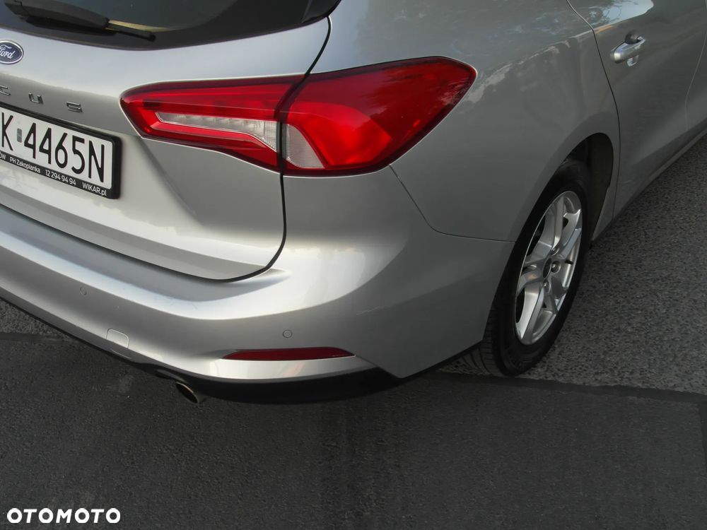 Ford Focus 1.5 EcoBlue Start-Stopp-System COOL&CONNECT - 9