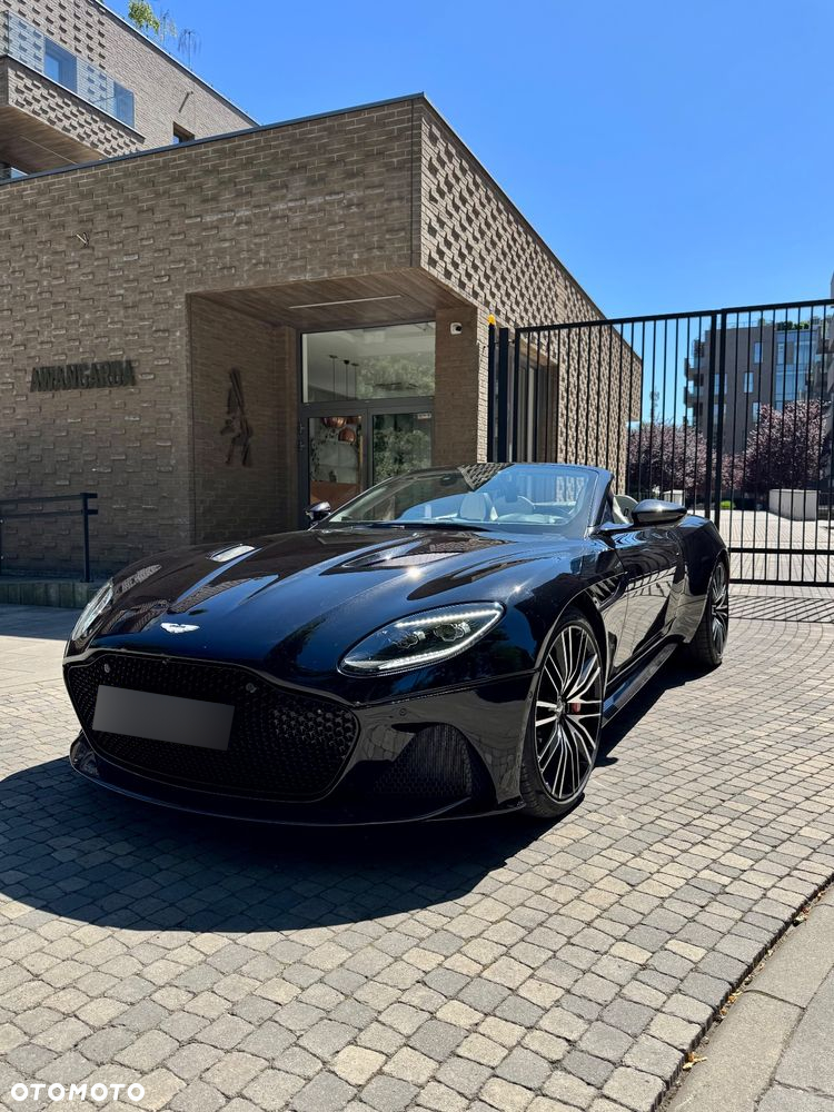 Aston Martin DBS Superleggera - 5