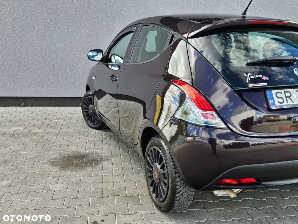 Lancia Ypsilon 1.2 8V Gold S&S - 15