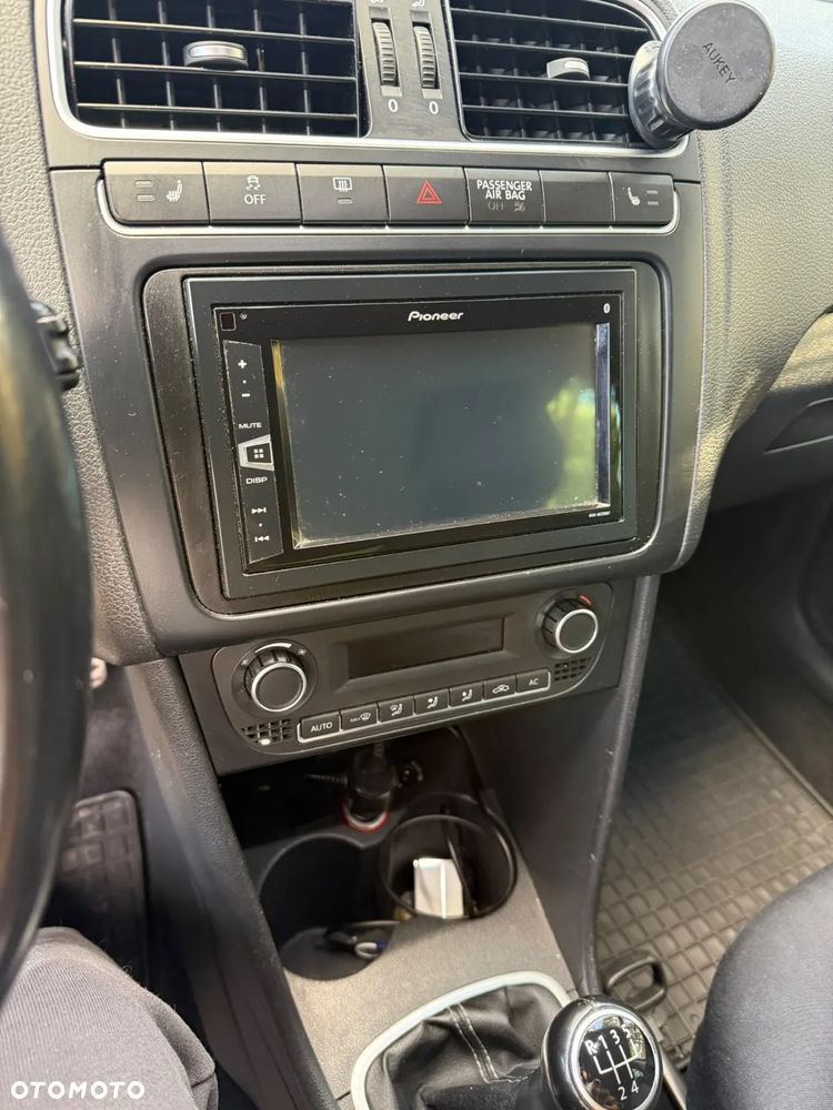 Volkswagen Polo 1.6 TDI DPF Highline - 13