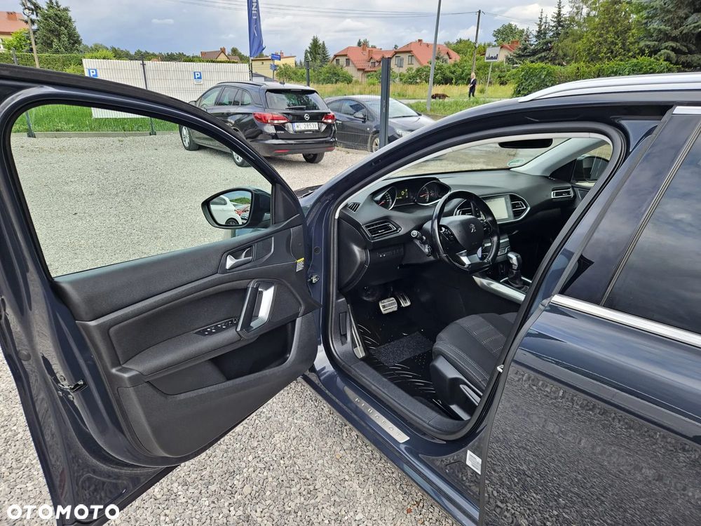 Peugeot 308 SW BlueHDi 150 Automatik Stop & Start Allure - 16