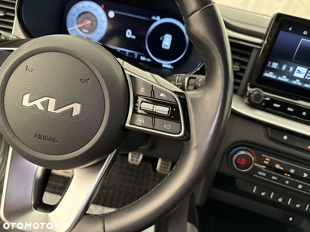 Kia Ceed - 26