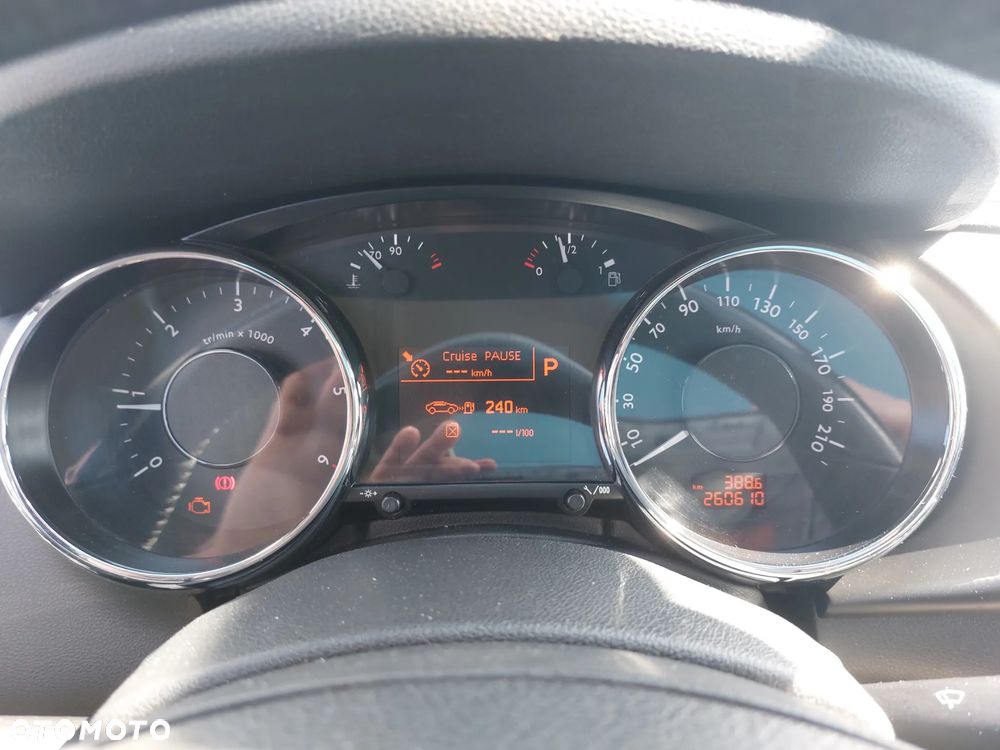 Peugeot 3008 2.0 HDi Active - 6