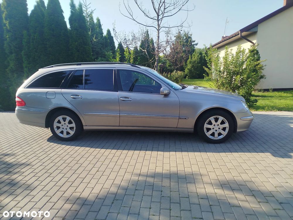 Mercedes-Benz Klasa E 220 CDI T Elegance - 21