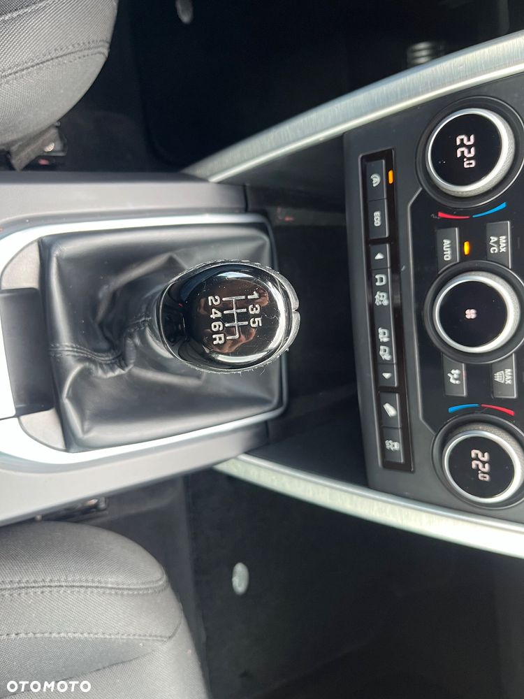Land Rover Discovery Sport - 13