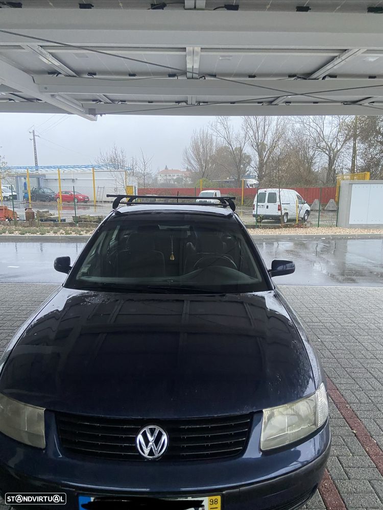VW Passat 1.9 TDi Confortline - 5