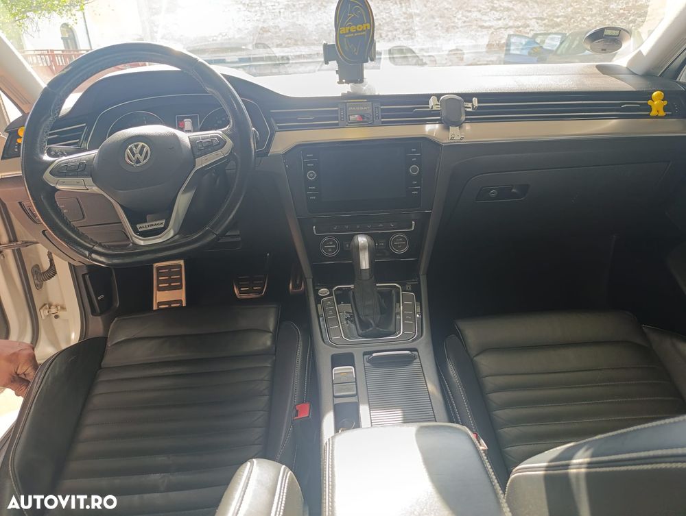 Volkswagen Passat Alltrack 2.0 TDI DSG 4Motion - 14