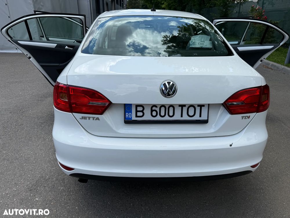 Volkswagen Jetta 1.6 TDI DPF Comfortline - 2
