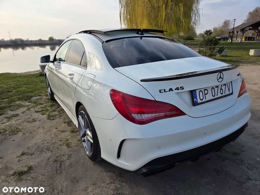 Mercedes-Benz CLA - 4