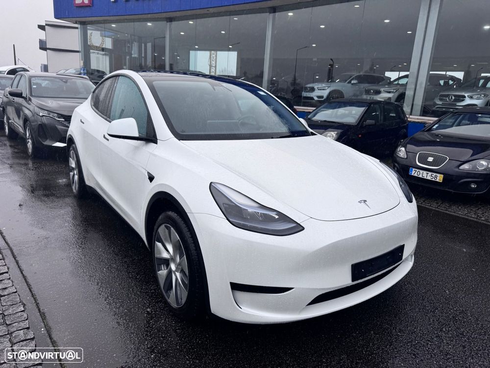 Tesla Model Y RWD - 1