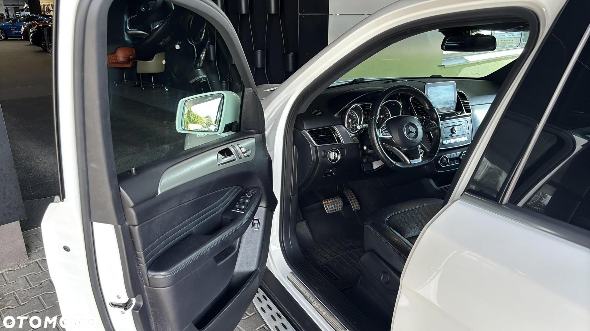 Mercedes-Benz GLE - 9