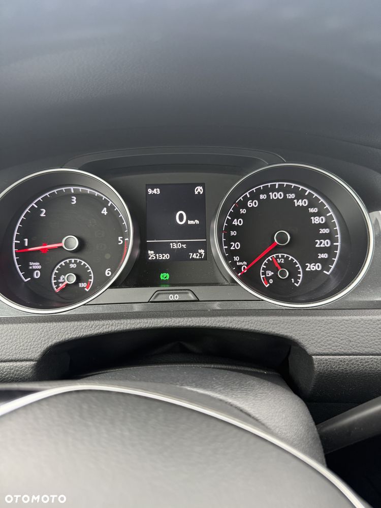 Volkswagen Golf 1.6 TDI BMT Comfortline - 9