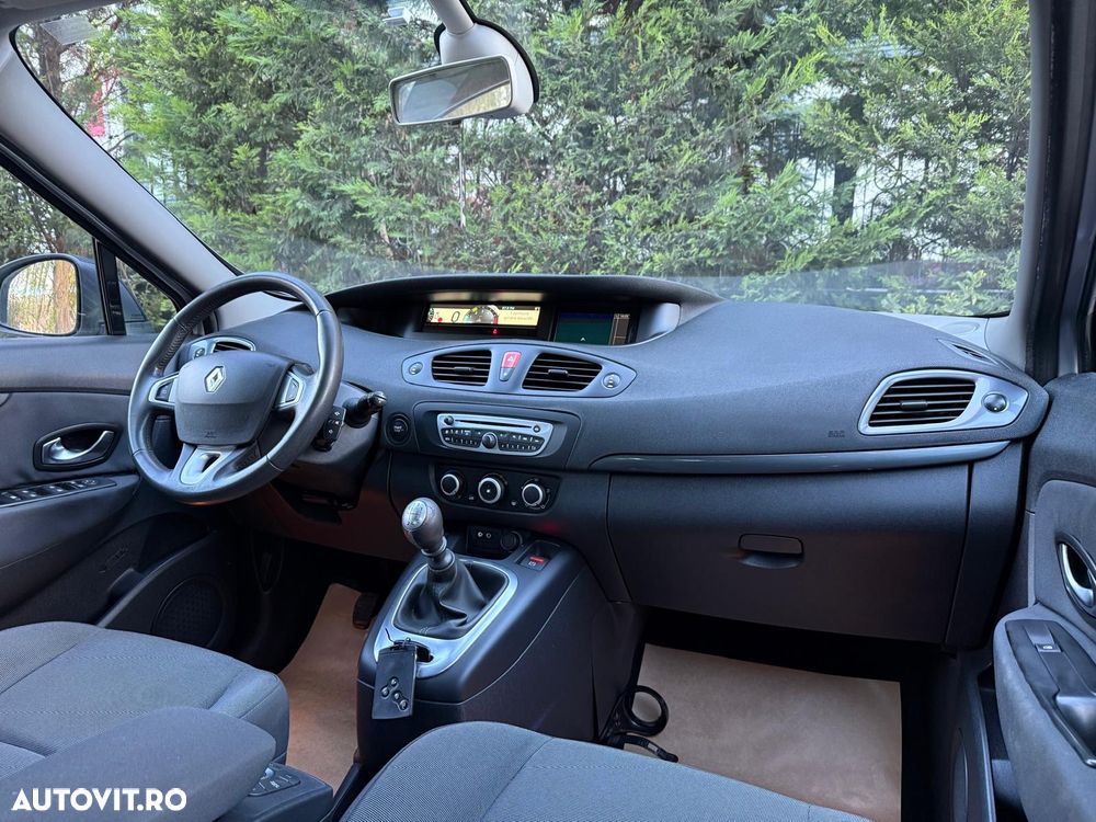 Renault Grand Scenic - 35