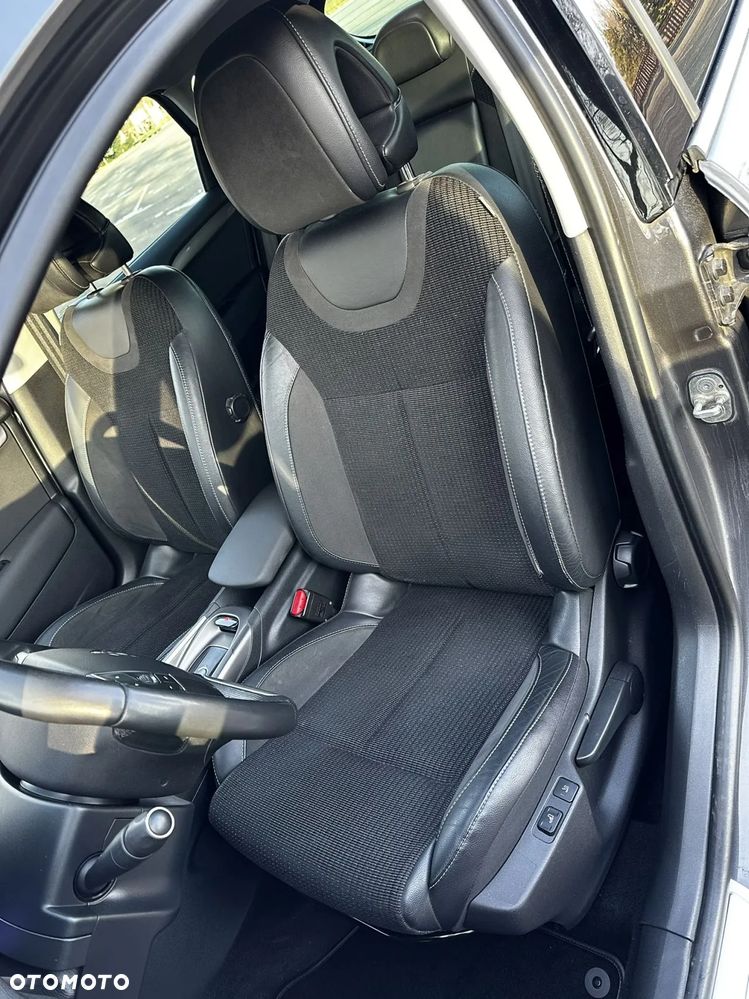 Citroën C4 BlueHDi 120 Stop&Start Shine - 8