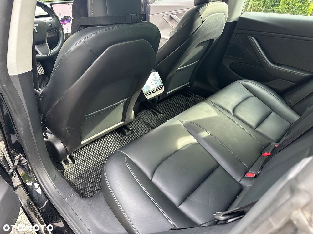 Tesla Model 3 - 7