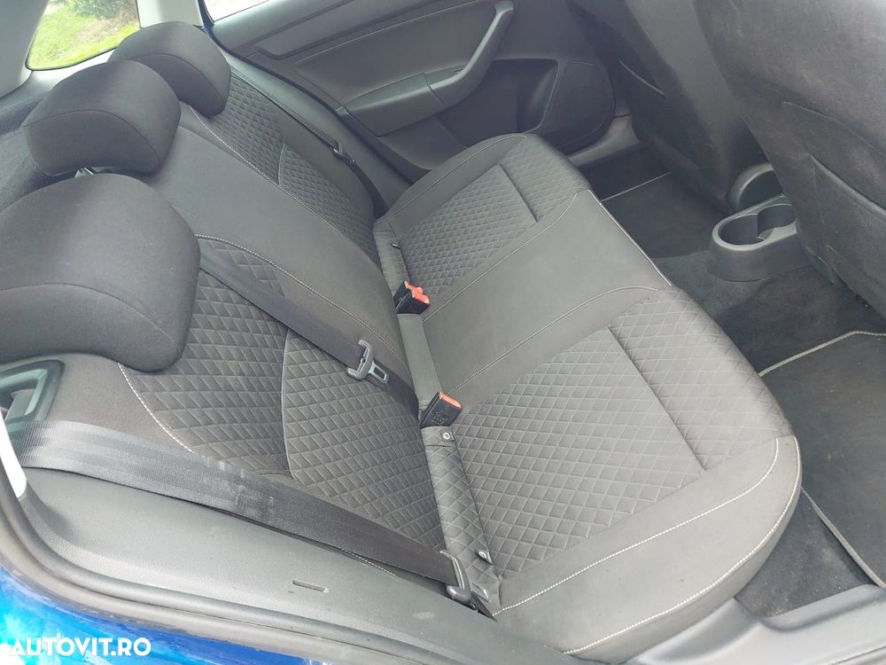 Skoda RAPID Spaceback 1.2 TSI Ambition DSG - 16